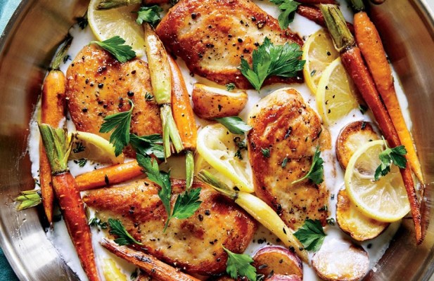 Skillet Chicken With Roasted Carrots - FoodWage recipe