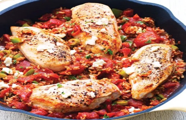 Skillet Spanish Chicken & Rice - FoodWage recipe