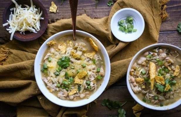 Slow Cooker Chicken Chili - FoodWage recipe