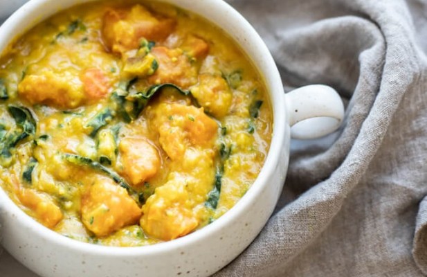 Slow Cooker Turmeric Lentil Stew - FoodWage recipe