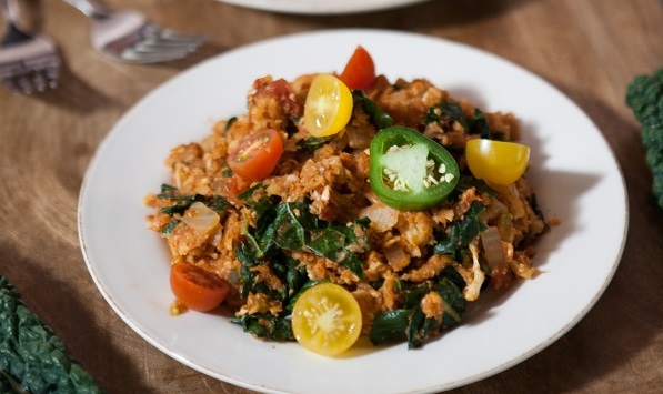 Spanish Cauliflower Rice With Kale - FoodWage recipe