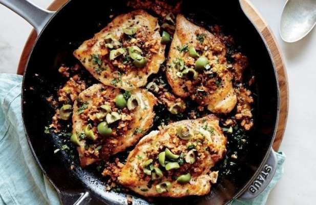 Spanish-Style Chicken Breasts In 30 Minutes - FoodWage recipe