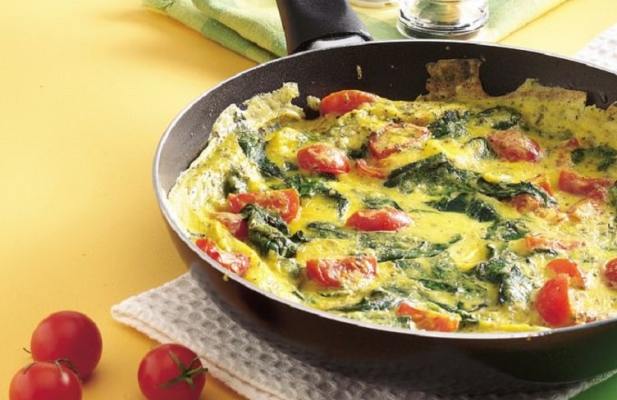 Spinach & Tomato Frittata - FoodWage recipe