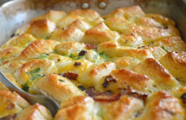 Stress-Free Christmas Morning Casserole - FoodWage recipe