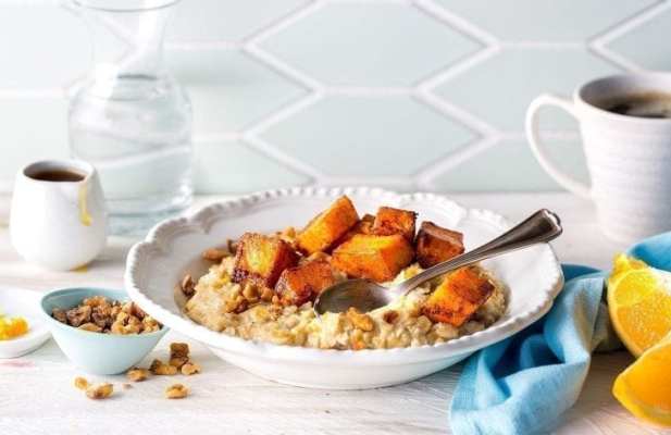 Sweet Spice-Roasted Butternut Squash Oatmeal - FoodWage recipe