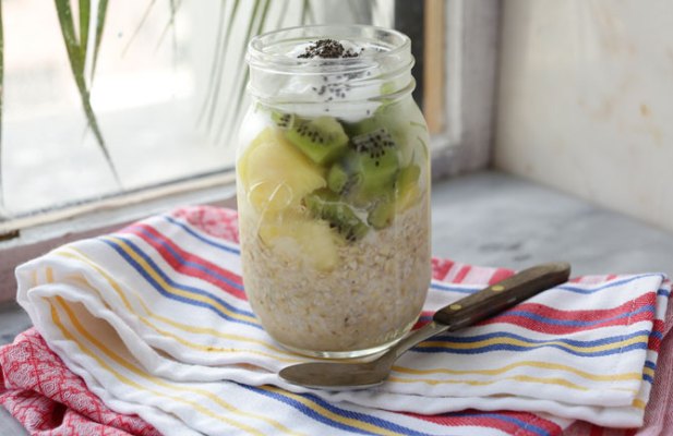 Tropical Overnight Oats - FoodWage recipe