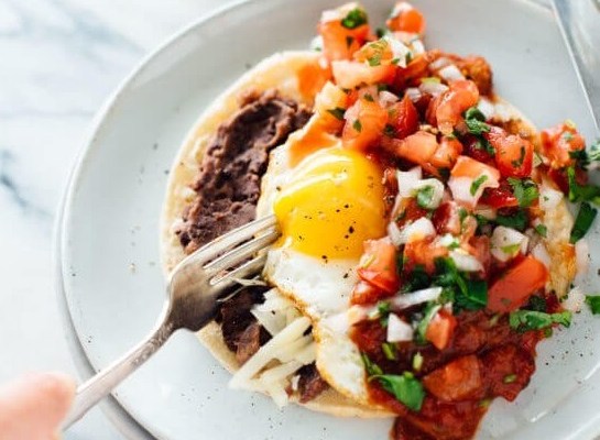 VEGETARIAN HUEVOS RANCHEROS - FoodWage recipe