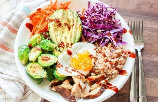 Veggie Bowl With Farro And Egg - FoodWage recipe