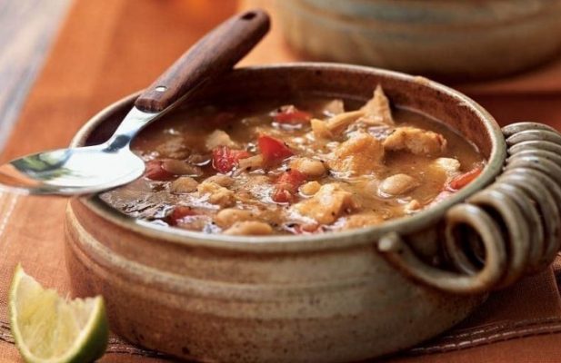 WHITE BEAN TURKEY CHILI - FoodWage recipe
